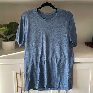 Lululemon - Men’s Workout Top